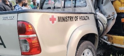 முல்லைத்தீவு பிராந்திய சுகாதார சேவைகள் பணிப்பாளர் வவுனியாவில் விபத்தில் பலி !