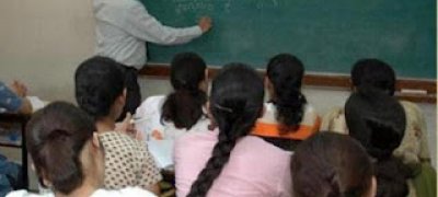 யாழில் மாணவிகளுடன் துர்நடத்தை - ஆசிரியருக்கு கற்பிக்க தடை!