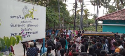 நெடுந்தீவு இளைஞனின் படுகொலைக்கு நீதி கோரி போராட்டம்!