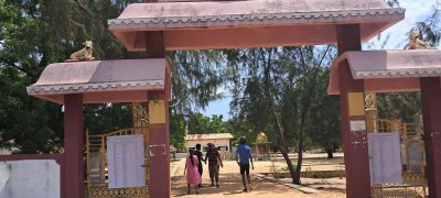 முல்லைத்தீவில் 37 வாக்களிப்பு நிலையங்களில் வாக்காளர் வாக்களித்து வருகின்றனர்
