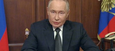 உக்ரைன் மீது பயங்கர தாக்குதல்! வெகுநாட்களுக்கு பின் மீண்டும் தோன்றிய புடின்