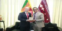 சபாநாயகரை சந்தித்த இலங்கைக்கான இஸ்ரேல் தூதுவர்!