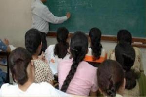 யாழில் மாணவிகளுடன் துர்நடத்தை - ஆசிரியருக்கு கற்பிக்க தடை!