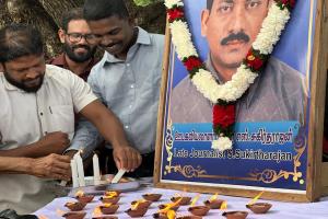 ஊடகவியலாளர் சுகிர்தராஜனின் 19 ஆவது ஆண்டு நினைவு நாள் திருகோணமலையில் இடம் பெற்றது..
