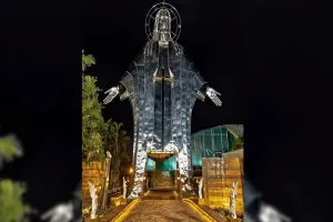 இலங்கையின் மிகப்பெரிய இயேசுவின் திருஉருவச் சிலை திறந்து வைப்பு