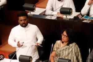 ஜனாதிபதி அநுர குமார திசாநாயக்க நாடாளுமன்றத்திற்கு வருகை
