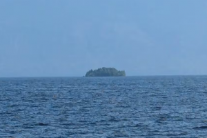 பிரிட்டிஷ் கொலம்பியாவில் மர்மமான முறையில் தோன்றி மறைந்த தீவு