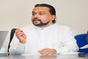இலங்கை: 'பூஜித் ஜயசுந்தரவை நியமிக்க வேண்டுமென அநுரவே கோரினார்' விமல் வீரவங்ச